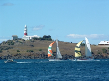 Passing Low Head Lighthouse